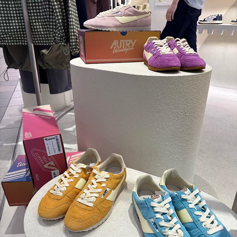 Autry New Fashion Sports Casual Shoes for Women, Round Toe Lace-Up Color-Blocking Thick-Soled Height-Increasing Comfortable Chunky Sneakers Autry New Fashion Sports Casual Shoes for Women, Round Toe Lace-Up Color-Blocking Thick-Soled Height-Increasing Comfortable Chunky Sneakers