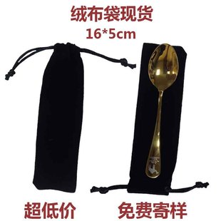 ��һ���Øӡ��q���錚�����ɫС���ڹP���ڼt��ˮ��Ͳ���b��