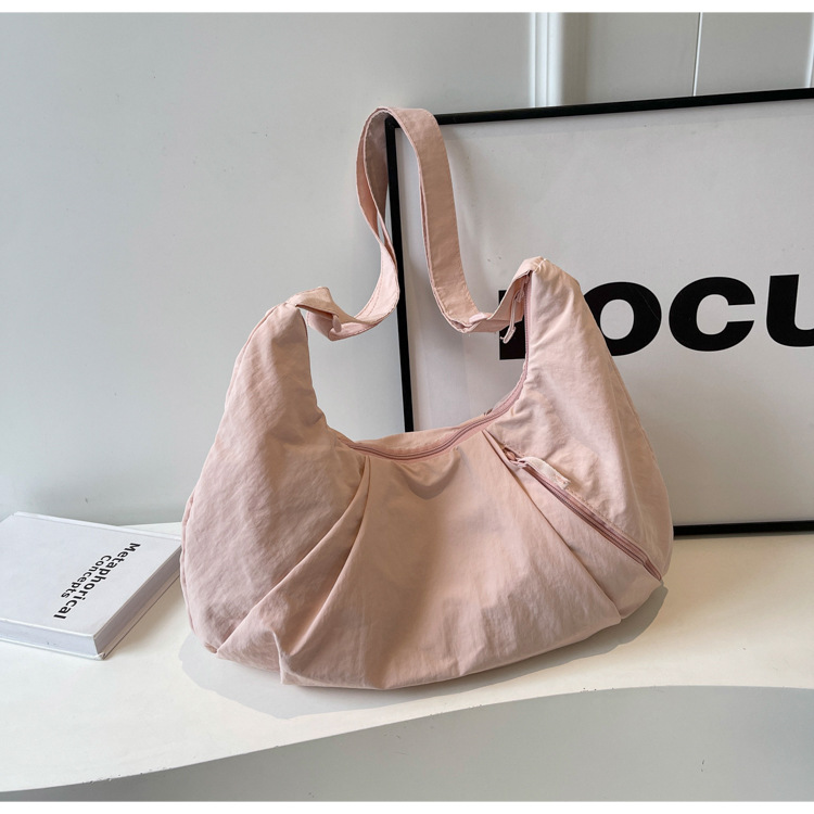 Japanese Style Pleated Large Capacity Solid Color Crossbody Bag For Women, Commuter Nylon Dumpling Bag, Casual Shoulder Bag For Students - Thumbnail 8