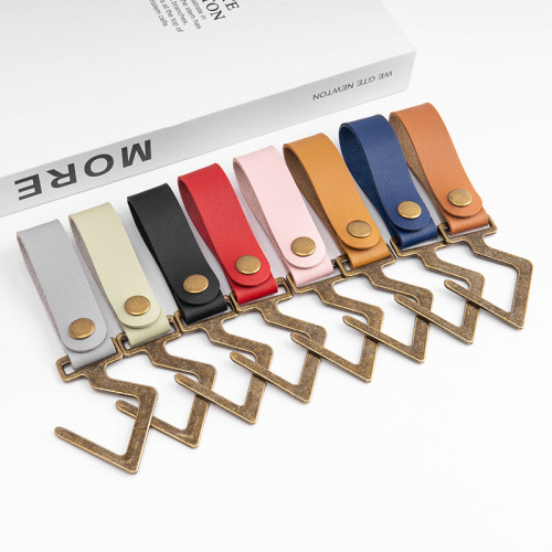 Outdoor camping buckle S-shaped leather outdoor key hook metal buckle outdoor key chain