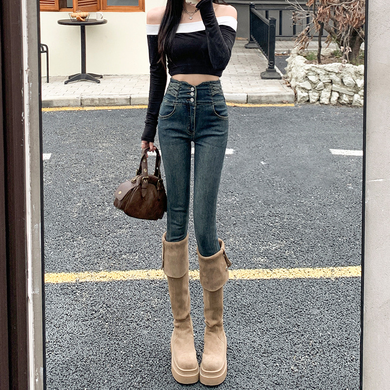 Thick velvet cement gray trousers