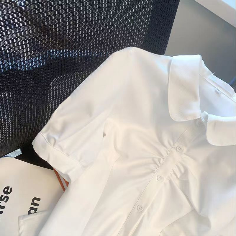 レーゲ服飾 カスタムメイド 夏の新作 ウエストシェイプ 半袖 レディースシャツ デザイン性のあるプリーツ 着痩せ効果 多用途トップス 通勤用|undefined