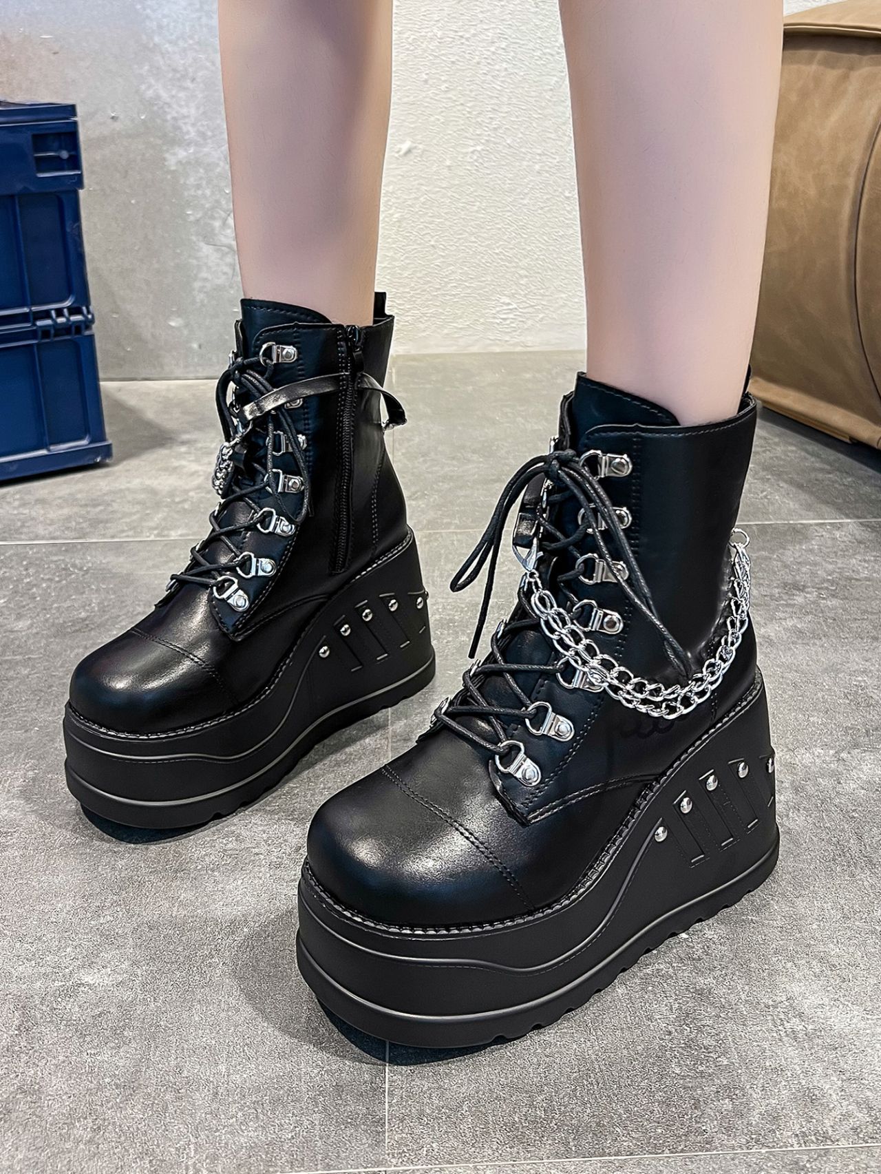 Dames enkelboots met plateau voor herfst en winter_voghion.com