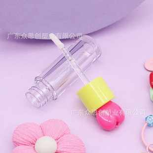 New Heart Pendant Lip Gloss Tube, Heart-Shaped Hanging Ring, Lip Glaze Tube, Cosmetic Packaging Material, Manufacturer Direct Delivery