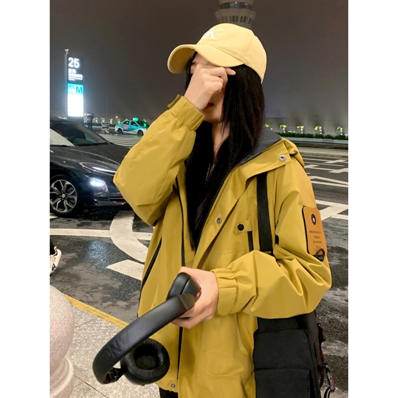 Ultra-Light Windproof and Waterproof Professional Jacket, New Autumn and Winter Style for Male and Female Students, Loose Casual Jacket for Couples
