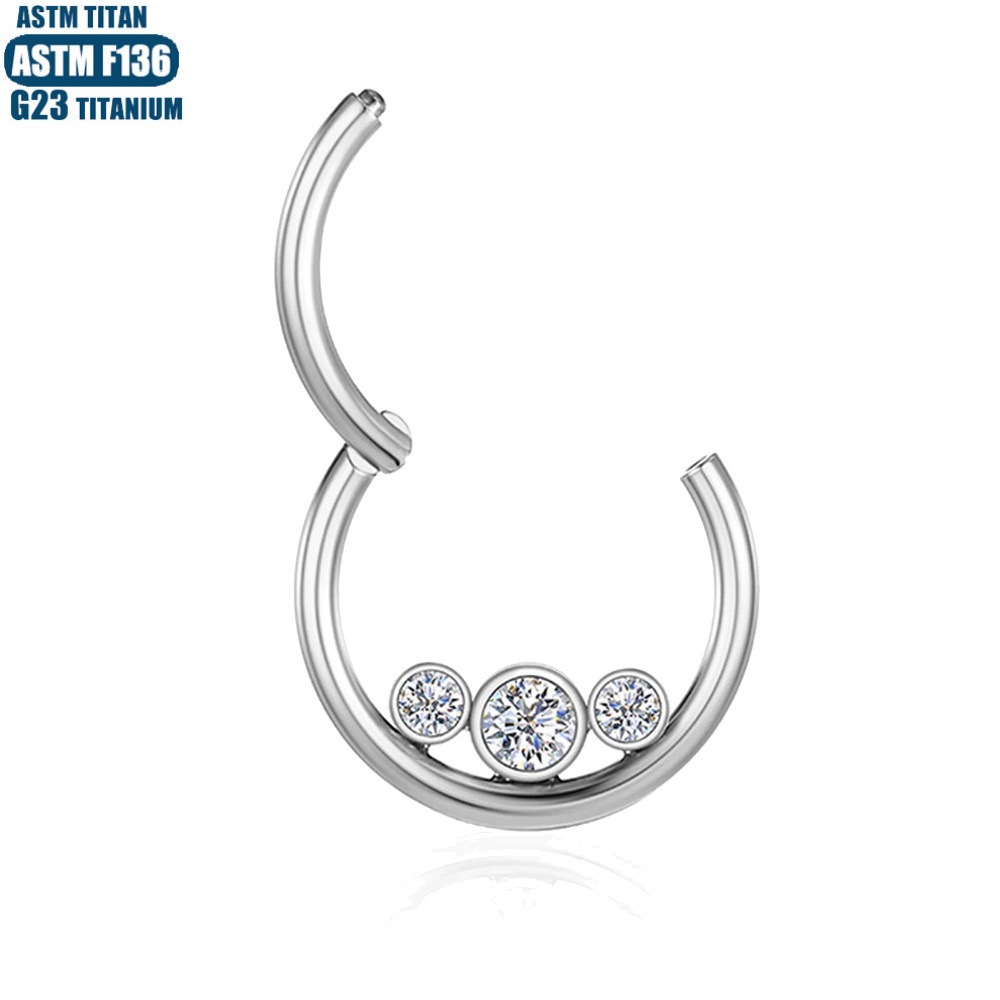 16G labret stud size and finish detail