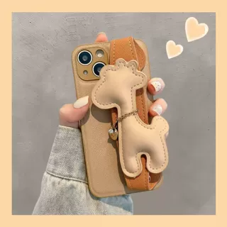 长颈鹿腕带适用iPhone17ProMax手机壳16皮质15Plus斜挎14保护套13