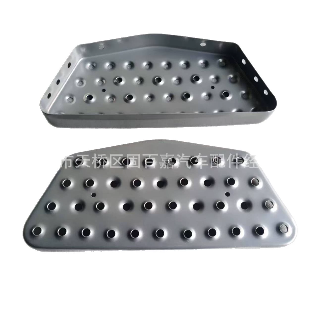 810W61511-0001 передняя противоскользящая пластина подкрылка нижняя для HOWO Shandeka