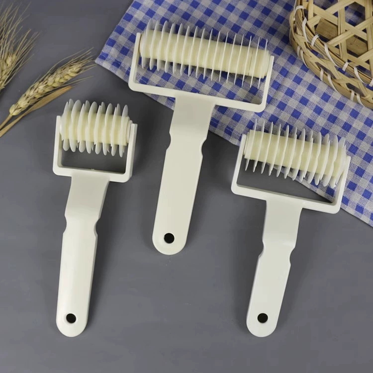 Plastic pull net knife biscuits pizza leather processing mold dough roller knife bread baking tool