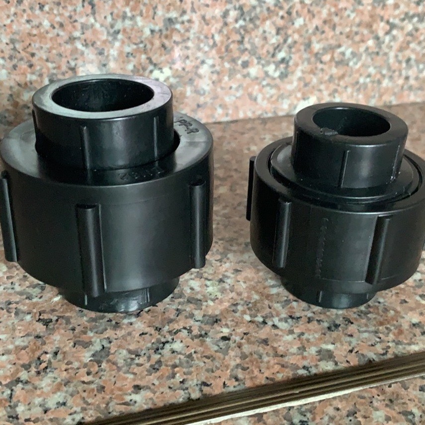 Fábrica al por mayor PE plástico completo Junta suelta 202532 cuatro puntos 6 minutos 1 pulgada accesorios de plomería tubería de agua del grifo accesorios de tubería