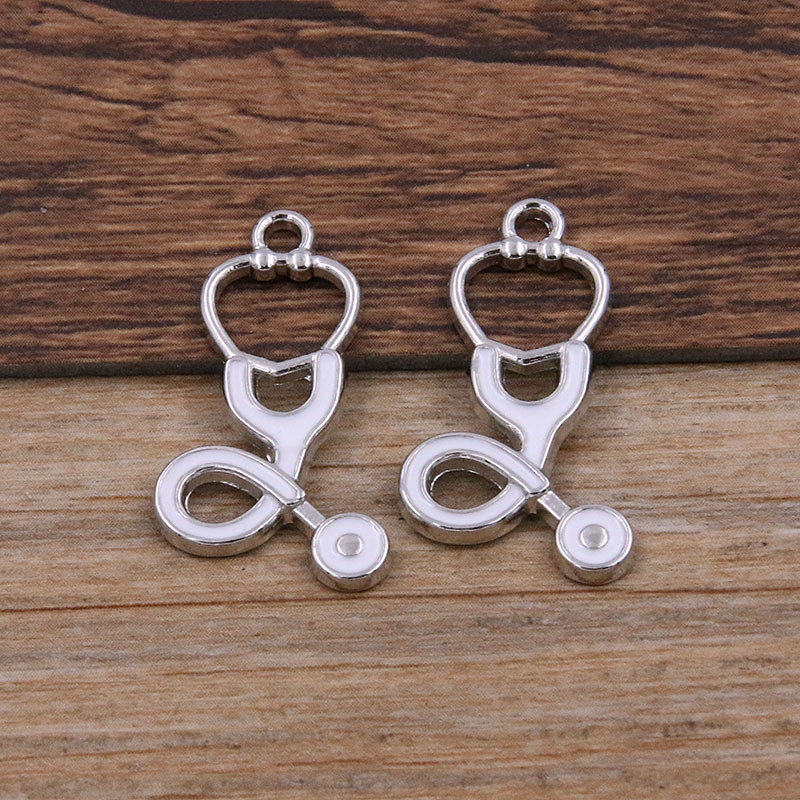 6 encanto médico DIY aleación accesorios de la joyería 2 color base gota aceite estetoscopio jeringa amor colgante