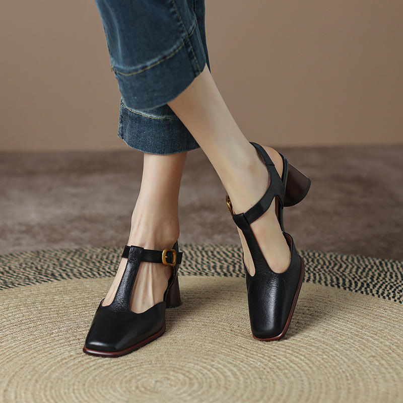 tee strap shoes