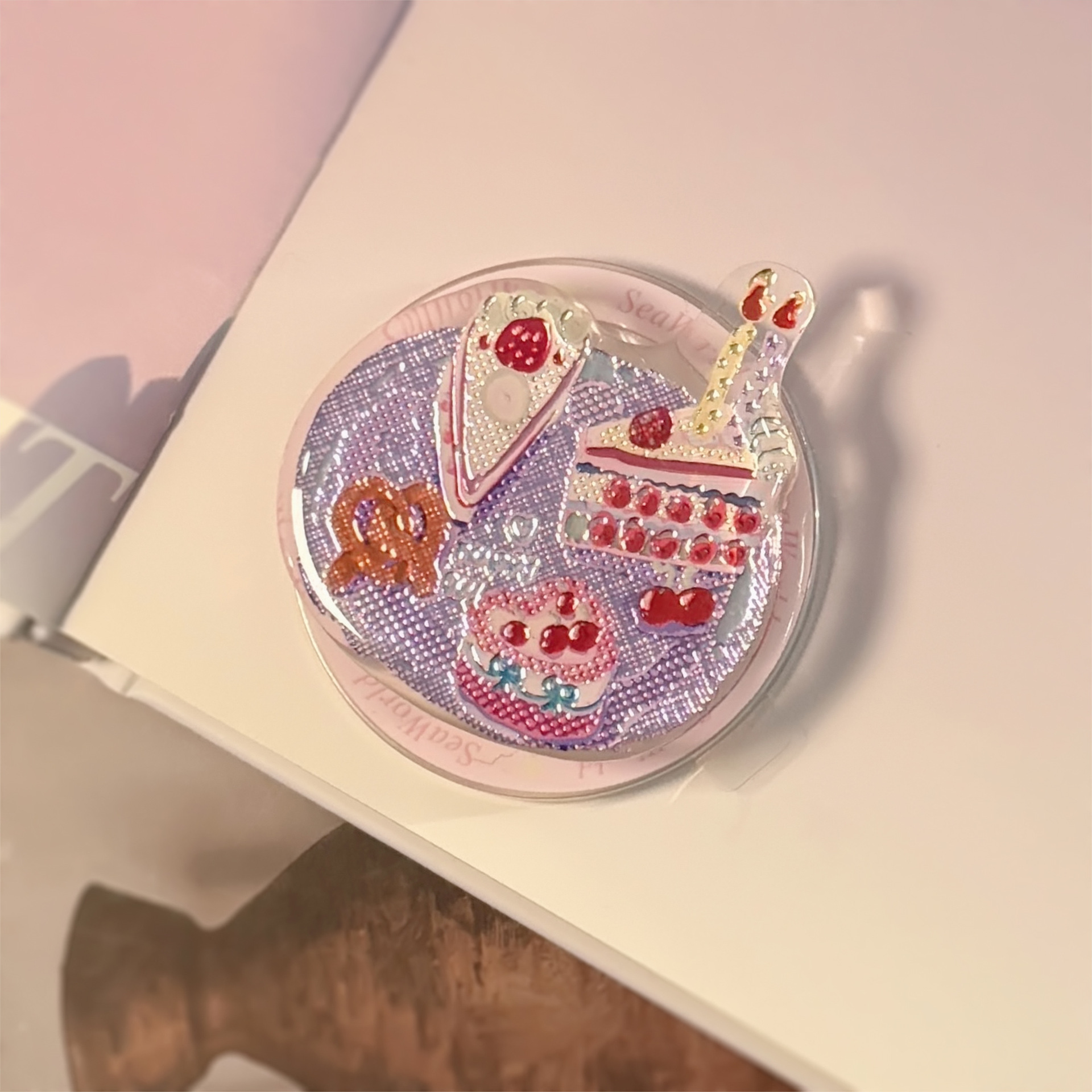 Ilustración de color de oro de lipa Magsafe succión de soporte personalidad caricatura de airbag portátil portátil