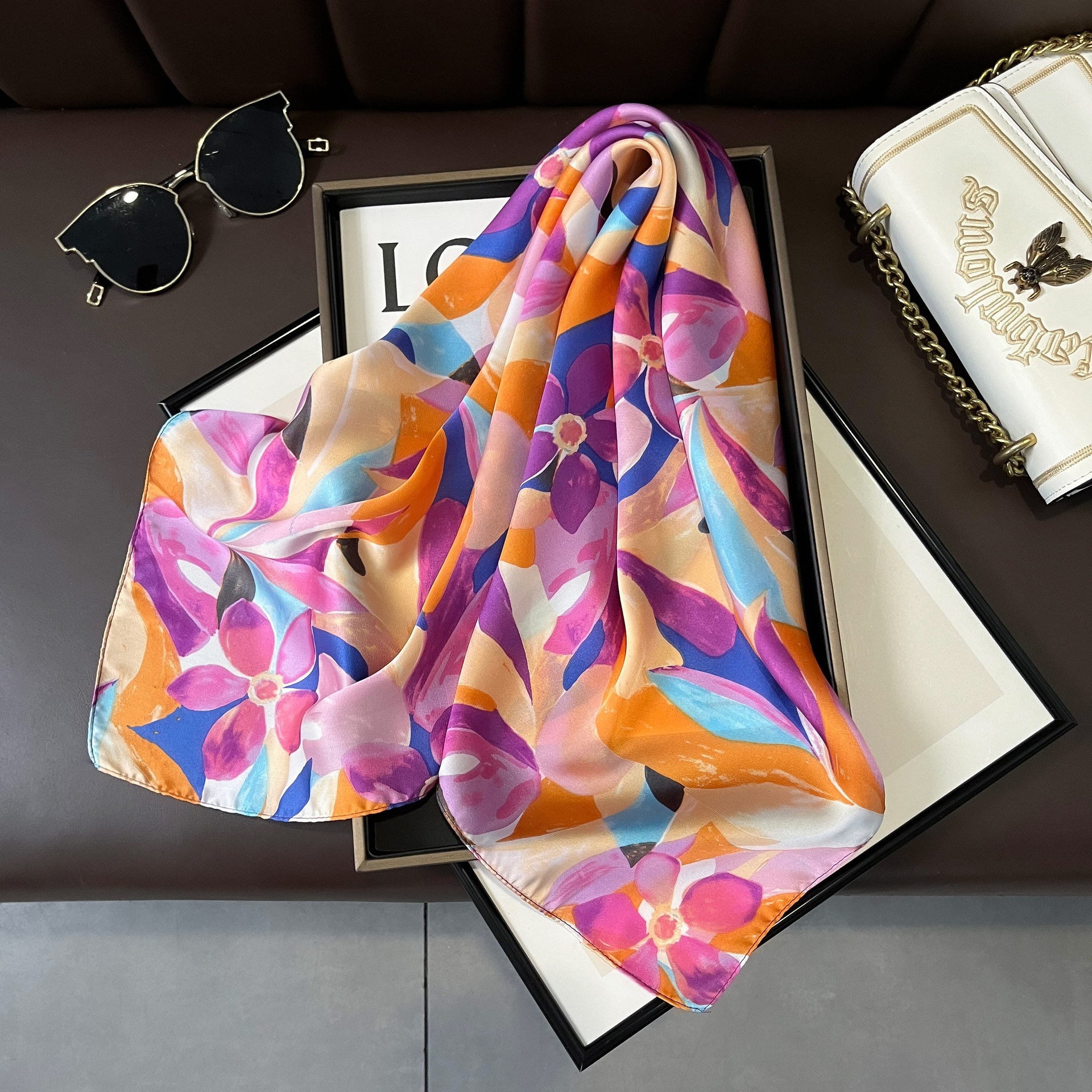 Small Square Scarf Floral Printed Versatile Neck Scarf For Women_voghion.com