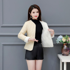 秋冬の軽くて暖かい服、中高年向けの小さな綿入りジャケット、ダウンコットンジャケット、厚みのある新しいスリムフィットプラスベルベット