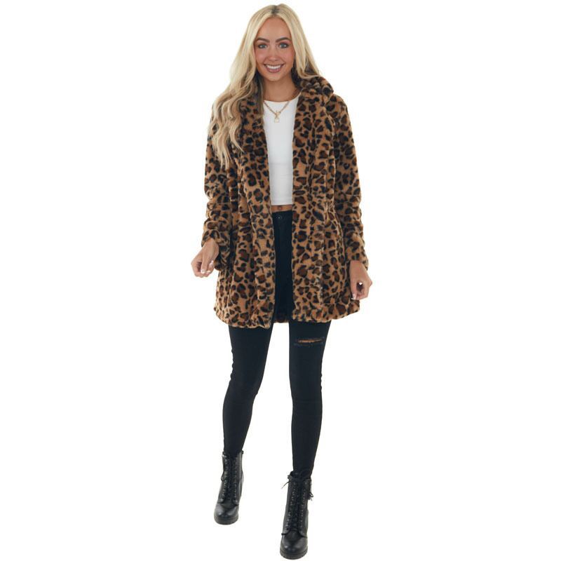 Nuovo autunno e inverno pelliccia di coniglio stampa leopardata giacca di moda e temperamento da donna di media lunghezza con tasche larghe, abbigliamento da donna in peluche_voghion.com