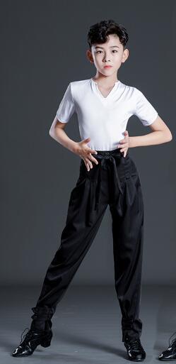 White V-neck short sleeve top + black pants
