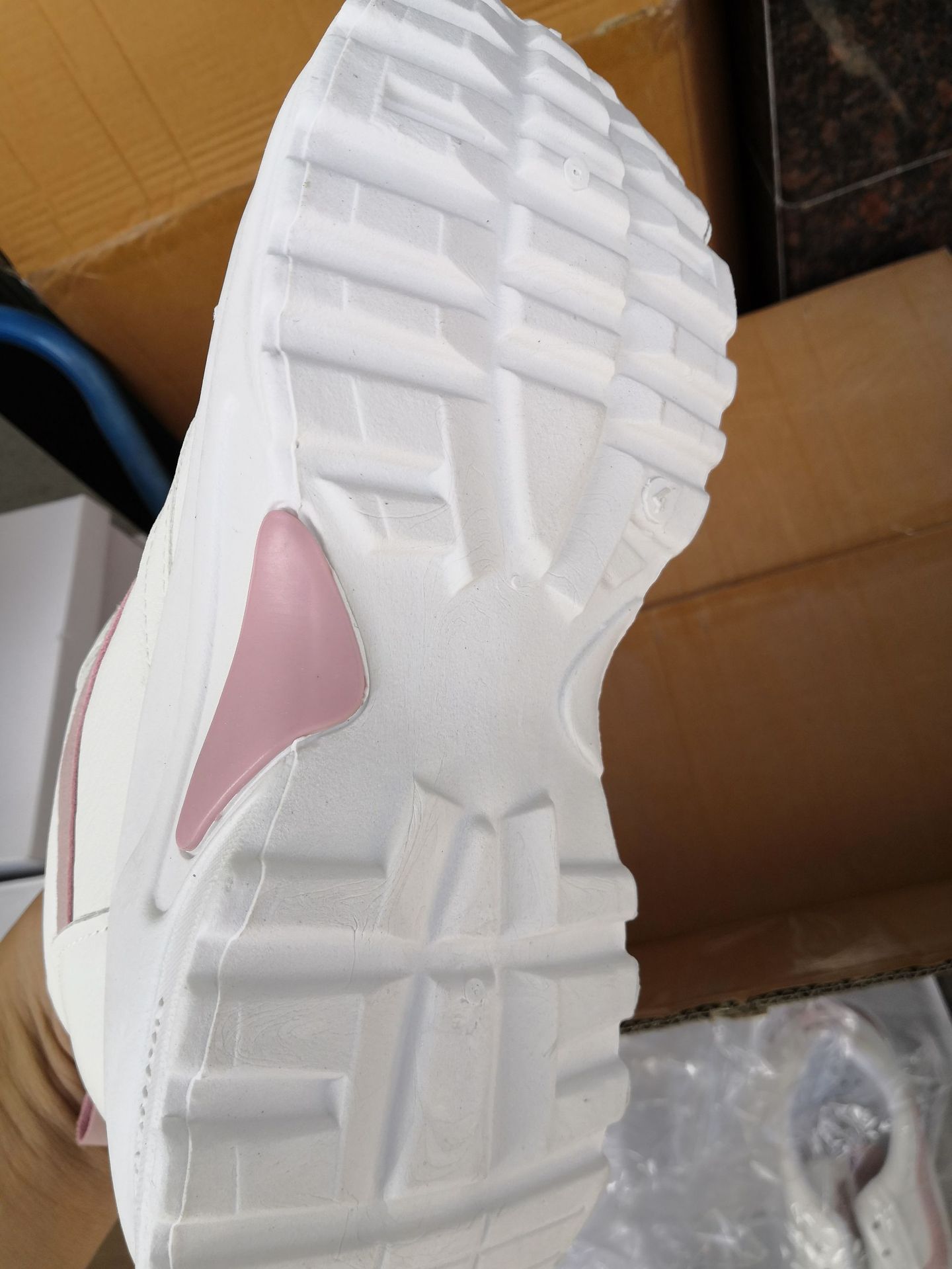 Chaussures en cuir Chaussures de tennis Baskets Semelle en caoutchouc Mesh Chaussures légères_voghion.com