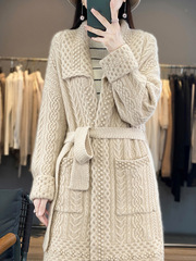 重いポンドの厚いカシミヤのカーディガンの女性は襟の純色のメリヤスの中の長いタイプの外でセーターの秋冬の新型のウールのコートを掛けます。