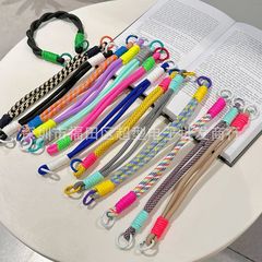 携帯電話のケースの長さは、女の子の首のひもinsが斜めにストラップのリストバンドの携帯電話のストラップにまたがるのを防ぎます
