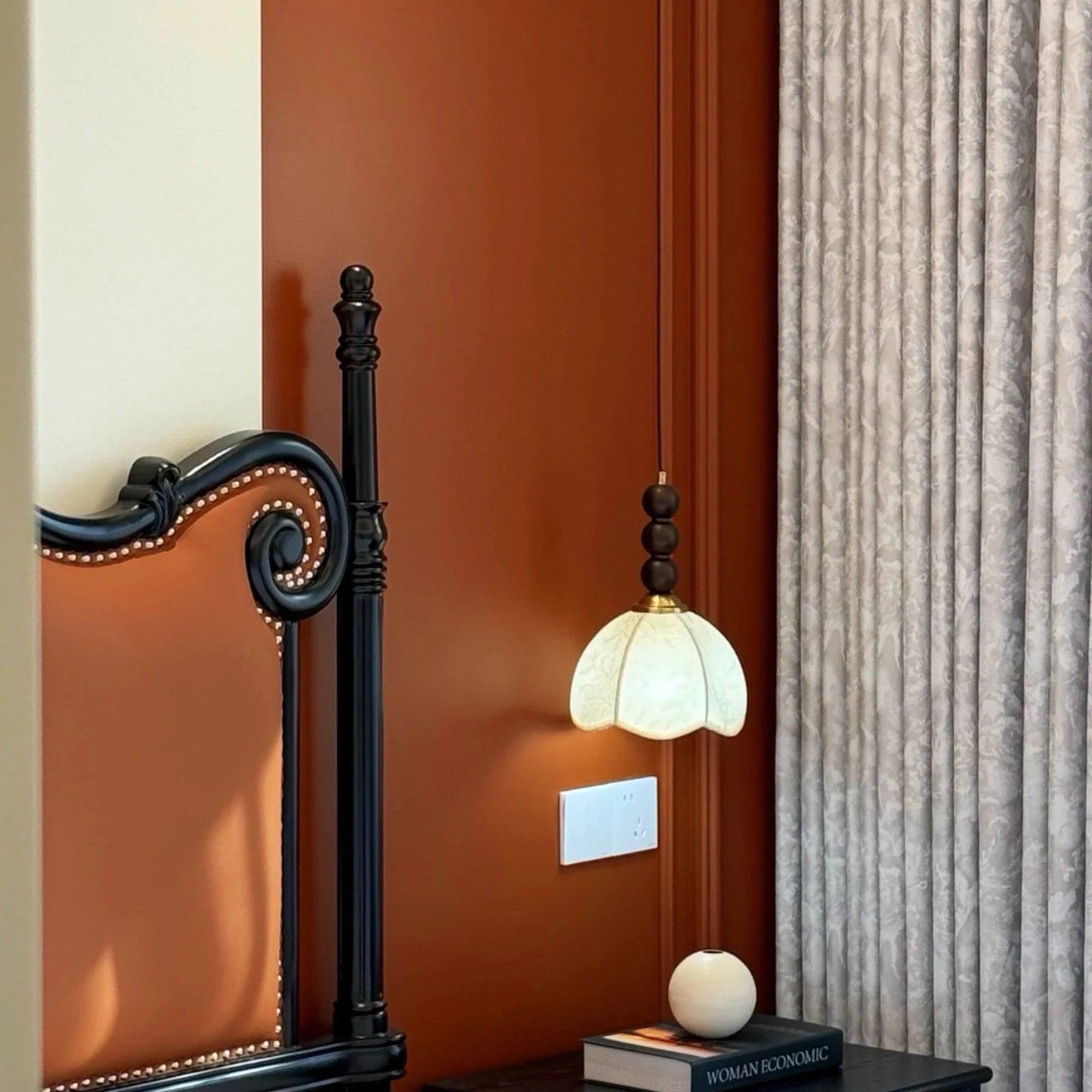 Nuevo estilo medieval dormitorio cabezal de cama puede elevarse retrógrado francés lámpara de puerta de entrada pasillo hotel restaurante lámpara de lámpara