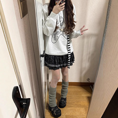 日系新款秋季宽松时尚套头印花卡通宽松圆领卫衣女小众独特上衣女