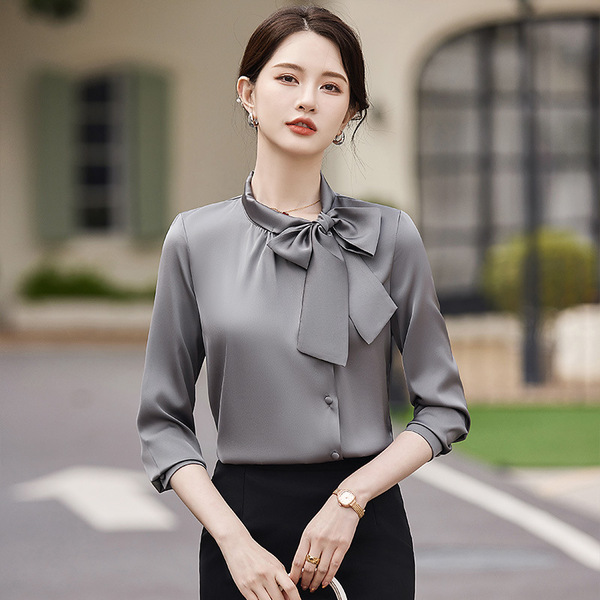 Fashionable elegant shirt with bow