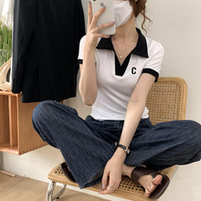 V领T恤女正肩短袖夏季新款大码设计感短款上衣polo翻领体桖上衣服