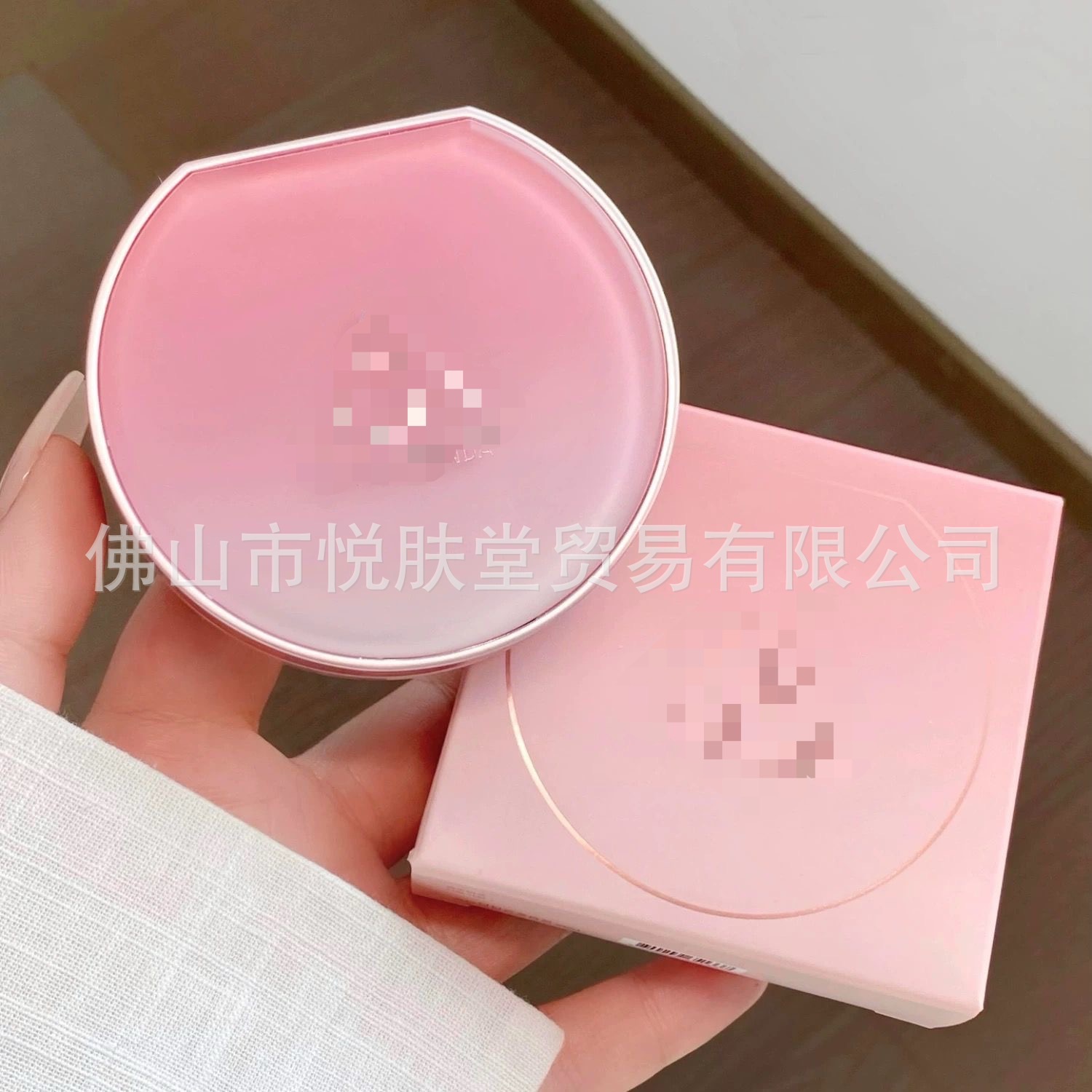 Cross-Border New Product in Stock: 3 Types of Water Mist Powder Cushion Foundations with a Natural Skin-Like Feel and Hydrating Cushion, Available in 2 Colors