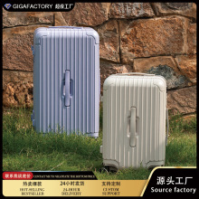 ������Ӻ�������ܿ���Ů28���ܴa��20��ǙC�����������U��W��