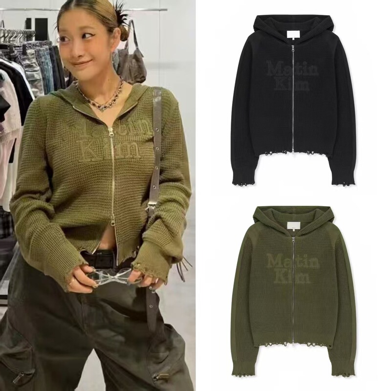 Korean-style, similar to Jial's design: oversized waffle-knit, raw-hem, distressed, hooded zip-up jacket, unisex Korean-style, similar to Jial's design: oversized waffle-knit, raw-hem, distressed, hooded zip-up jacket, unisex