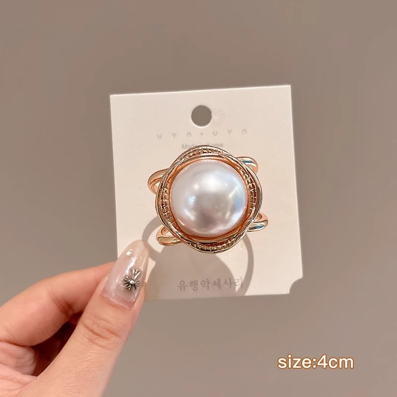 Botón de toalla de seda de alta calidad para mujer de alta gama 2025 nuevo estilo arco esquina anudada camisa de flores serpentina anudada hebilla anudada