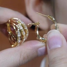 ���|�߼������������ʯ��Ȧ�p�ݸߙn�����hŮ�r�ж��2024�¿�