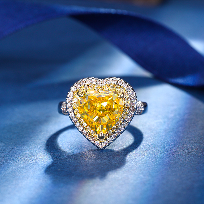 El otoño y el invierno Nueva Zhuang Sheng joyería de alto carbono Diamante de Hielo Flor de corte amarillo Diamante de cobre con incrustaciones en forma de corazón traje 10*10-6*6