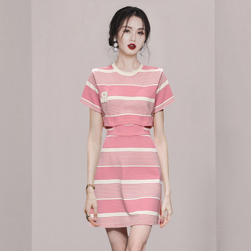 外贸女装2024夏季新款韩版圆领短袖条纹小众设计感收腰显瘦气质连