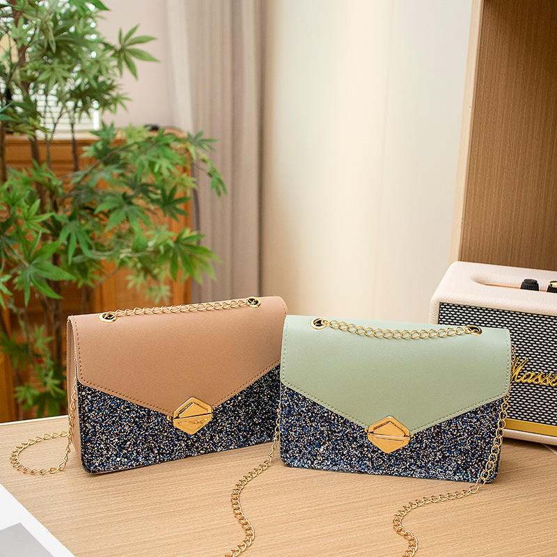 classic universal shoulder bag