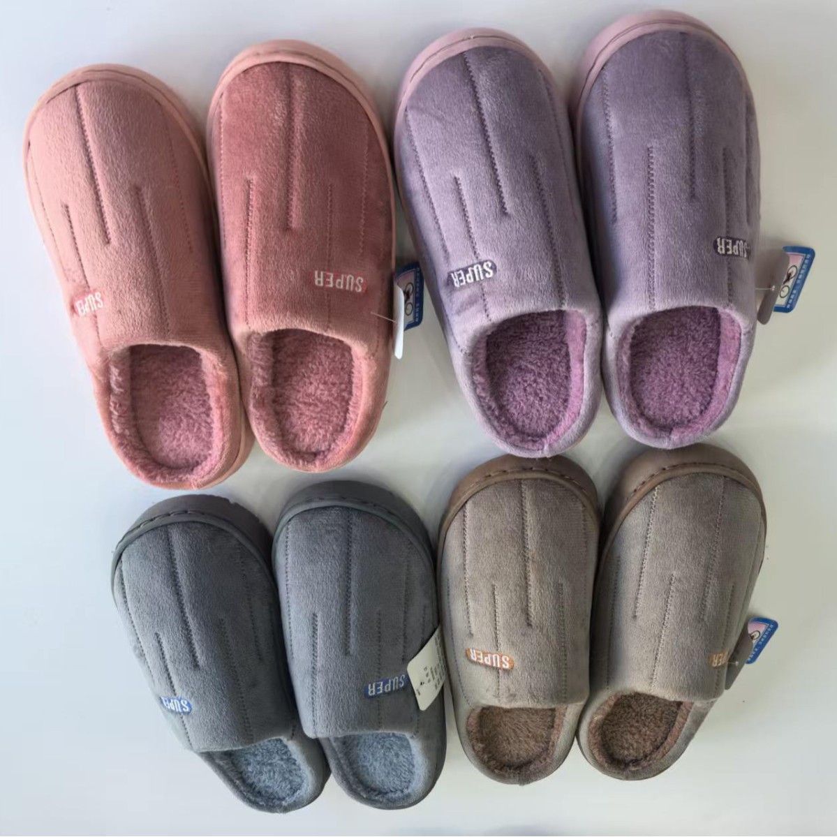 Zapatillas de algodón de invierno antideslizantes para mujeres, zapatillas cálidas para el hogar para hombres, lindas zapatillas de algodón de lana para invierno image 2