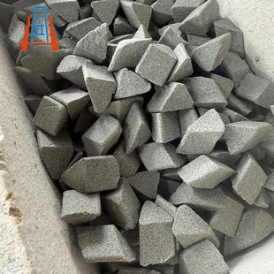 Manufacturer Supplies Grinding Stone Polishing Block Brown Corundum Abrasive Oblique Triangle Oblique Cylindrical Ball Rough Grinding Deburring Flying Edge