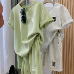 2025新款立体刺绣夏季休闲套装女运动外穿百搭显瘦短裤短袖两件套