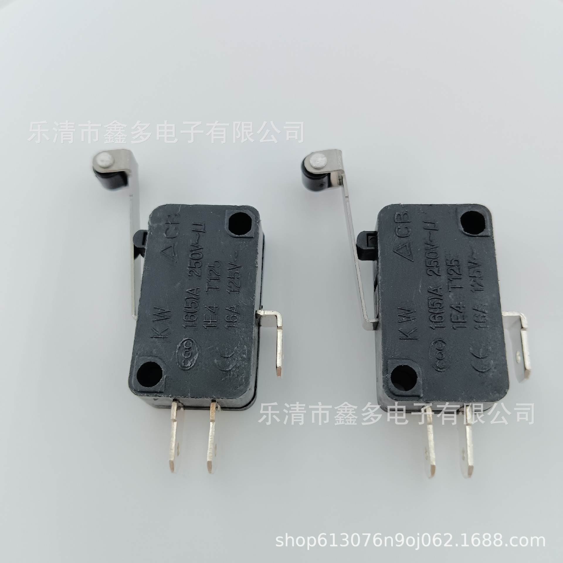 KW7大号微动开关带手柄二脚三角微动开关带手柄带滚轮常开常闭