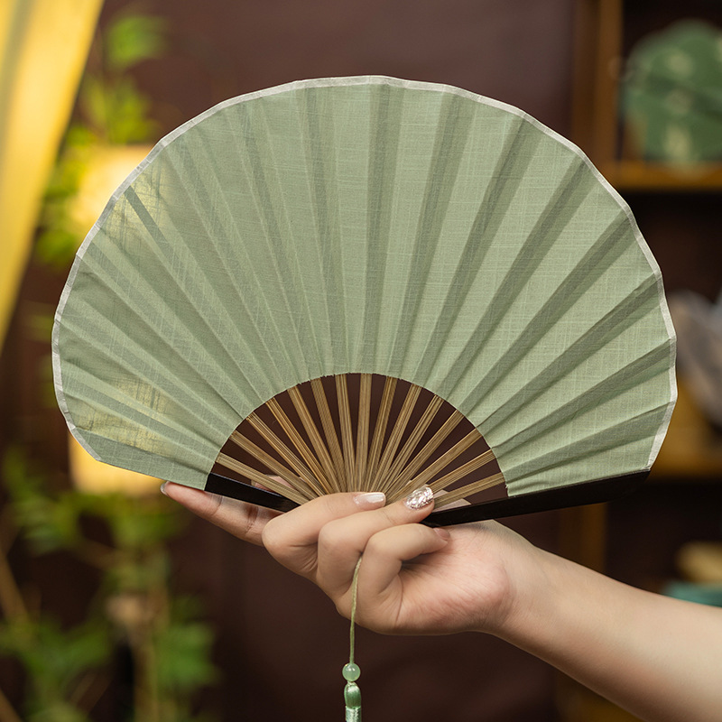 Silk art hall cute shell fan retro solid color cotton linen cloth folding small fan daily portable folding fan can be painting and calligraphy