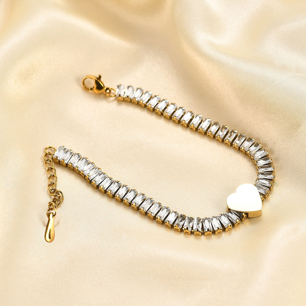 Titanium Steel Chain Material 1 Piece Quantity Simple Style Shiny Heart Shape Titanium Steel Bracelets In Bulk