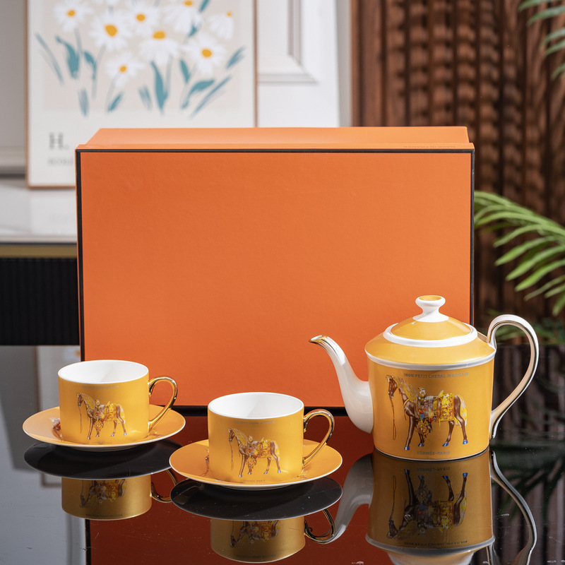 New Bone China Coffee Cup Set for Home Use, Afternoon Tea, Royal Horse Series, Western-Style Dinner Plate, Napkin, Ashtray, Gift Box Set New Bone China Coffee Cup Set for Home Use, Afternoon Tea, Royal Horse Series, Western-Style Dinner Plate, Napkin, Ashtray, Gift Box Set