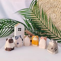 創意木彫りの小さい橘の猫のデスクトップの置物の漫画のミニの鍵は萌えて誕生日のプレゼントをかわいがります。