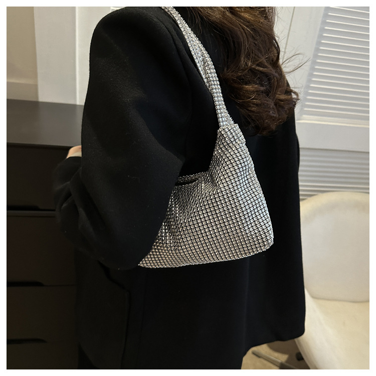 172g Weight Sewing Thread Fashion Element Zipper Closure Type Single Shoulder Strap Strap Type Underarm Bag Bags Type Daily, Shopping Occasion Pu Leather Material Solid Color Pattern All Seasons Season Women's Gender Streetwear Style Square Shape Small Size Women's Small Pu Leather Solid Color Streetwear Sewing Thread Square Zipper Underarm Bag 19