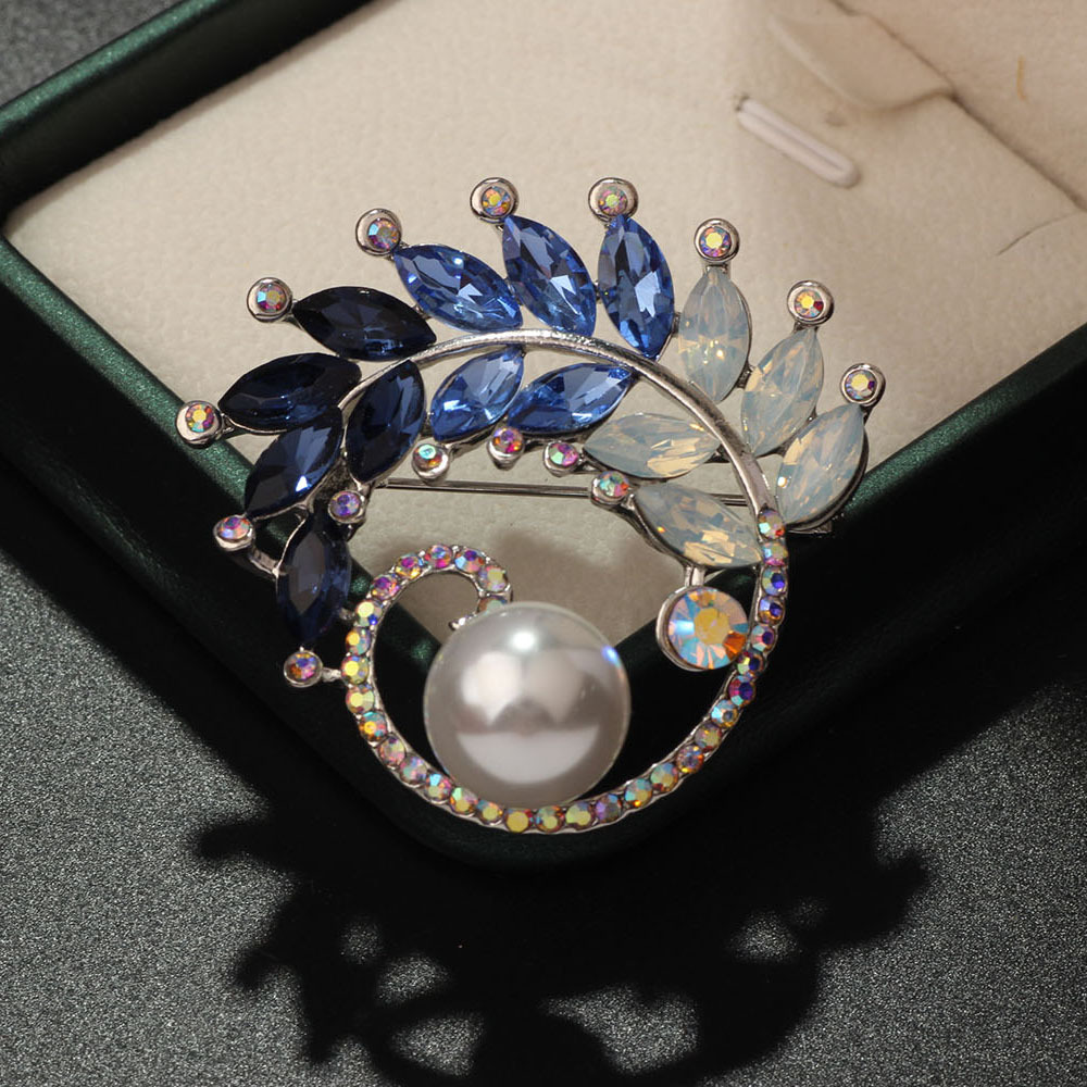 Accessories Blue Sense Suit High-grade Bauhinia Pearl Anti-light Corsage Brooch Cross-border Women's Elegant Pin Personality