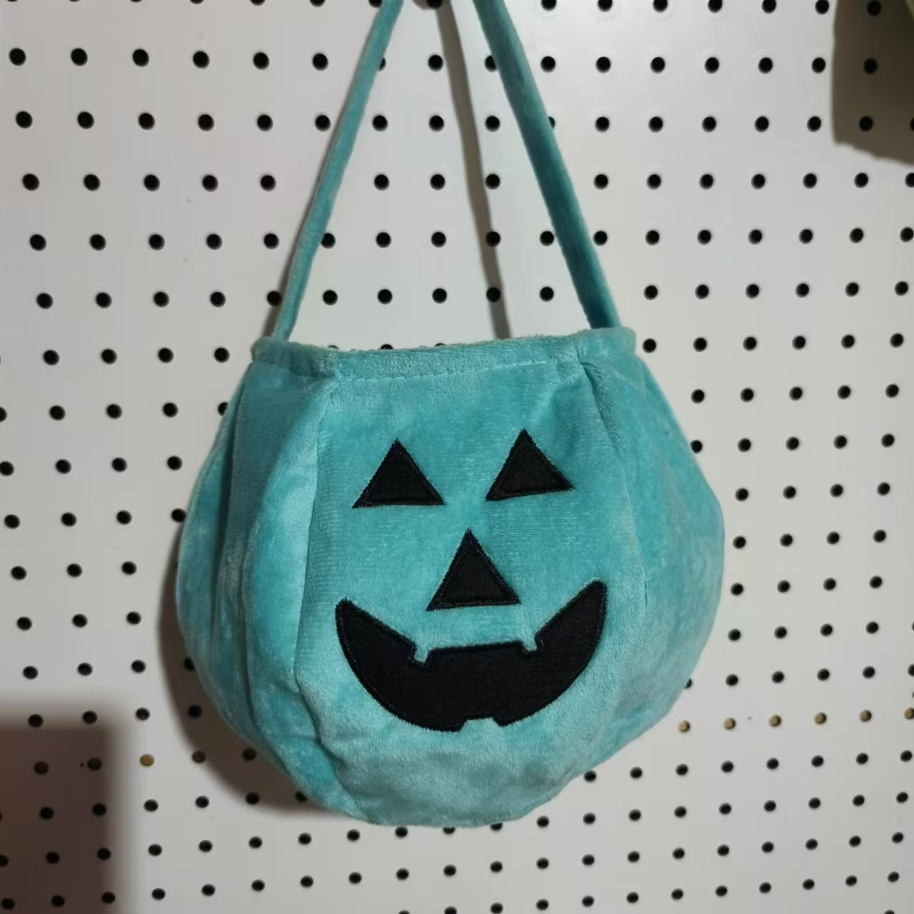 Bolsa de dulces de Halloween portátil bolsas de calabaza tridimensionales para niños regalos props de fiesta de fantasmas brujas transfronterizas props de fiesta de fantasmas
