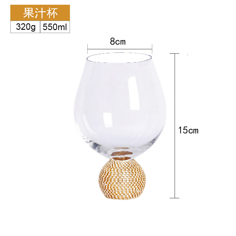 Taza de jugo de Phnom Penh envuelta en diamante dorado