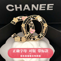 Xiaoxiang ドリップオイルブローチ銅金メッキハイエンドライト高級ブローチダブル C ハイエンドニッチ卸売 C ホームストラップモデル在庫あり