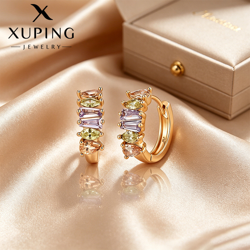 Xuping simple estilo retro incrustado de color artificial gemas auriculares de moda ligera lujosa aretes auriculares al por mayor mujeres